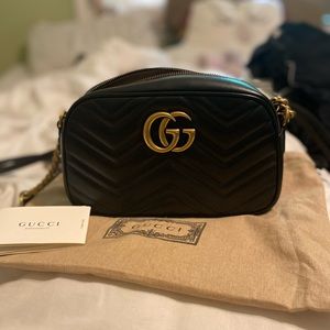 Gucci Marmont GG Crossbody Bag-Authentic